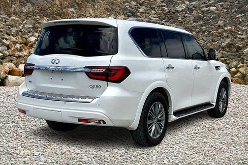 2021 INFINITI QX80 Luxe