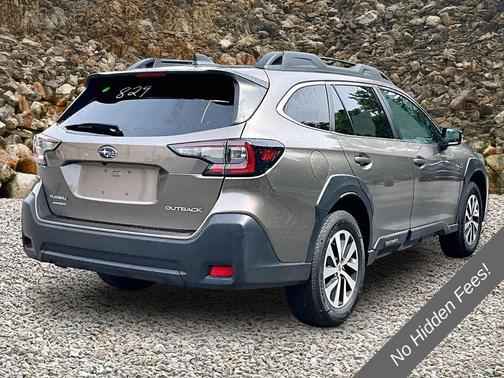 Brilliant Bronze Metallic 2023 Subaru Outback Premium