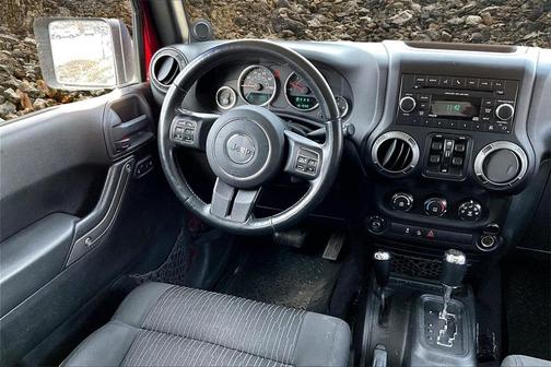 2012 Jeep Wrangler Unlimited Sport