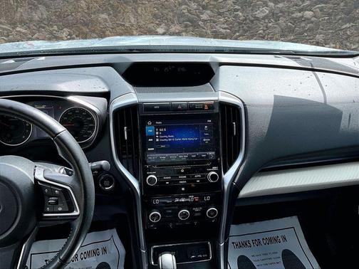 Ice Silver Metallic 2022 Subaru Ascent Premium 7-Passenger