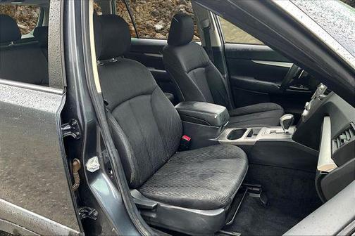 2011 Subaru Outback 2.5i