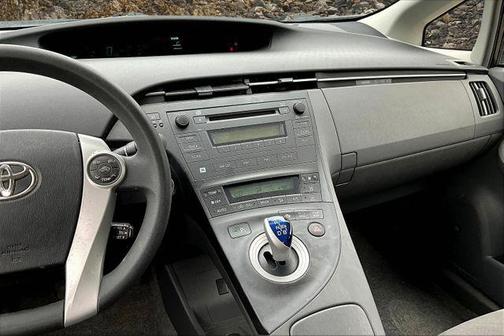 2011 Toyota Prius III