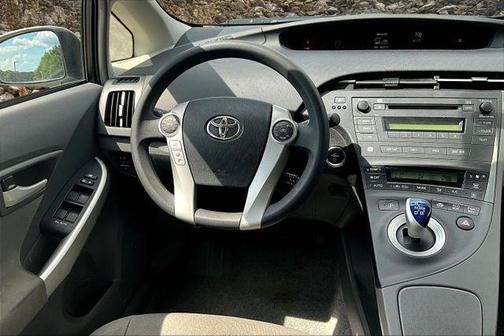 2011 Toyota Prius III