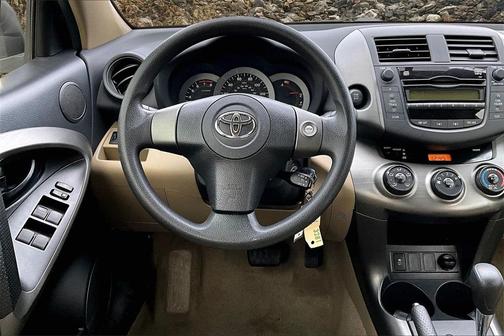 2011 Toyota RAV4 Base