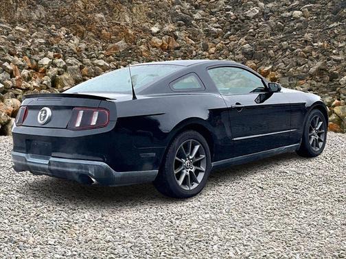 2012 Ford Mustang V6 Premium