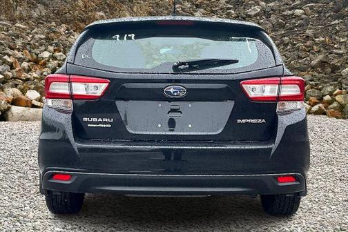 2019 Subaru Impreza 2.0i