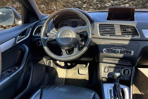 2018 Audi Q3 2.0T Premium