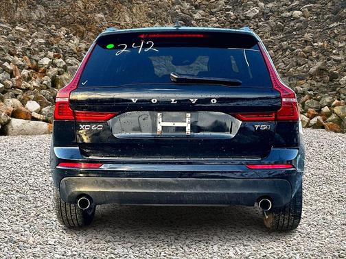 2019 Volvo XC60 T5 Momentum