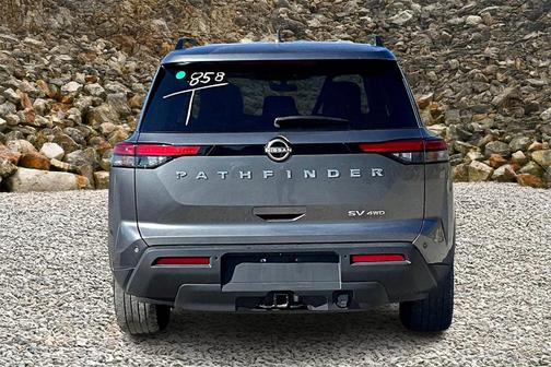 2022 Nissan Pathfinder SV 4WD