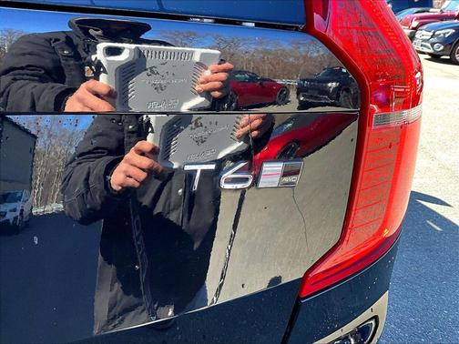 Onyx Black Metallic 2017 Volvo XC90 T6 Inscription