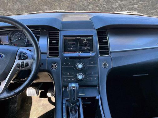 2015 Ford Taurus SEL