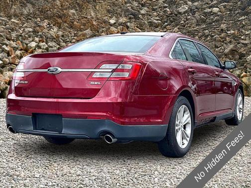 Ruby Red Metallic 2015 Ford Taurus SEL