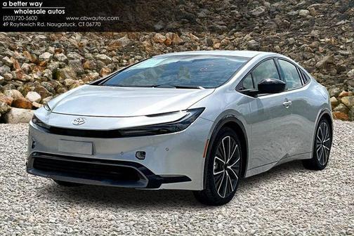 2025 Toyota Prius L