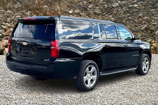 2017 Chevrolet Suburban LT