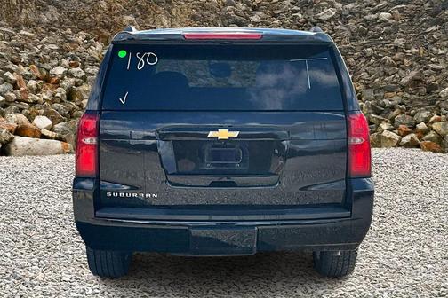 2017 Chevrolet Suburban LT