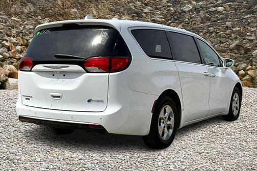 2019 Chrysler Pacifica Hybrid Touring Plus