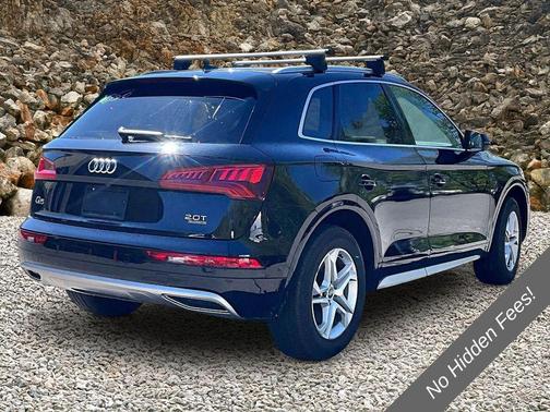 Brilliant Black 2018 Audi Q5 2.0T Tech Premium