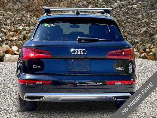 Brilliant Black 2018 Audi Q5 2.0T Tech Premium