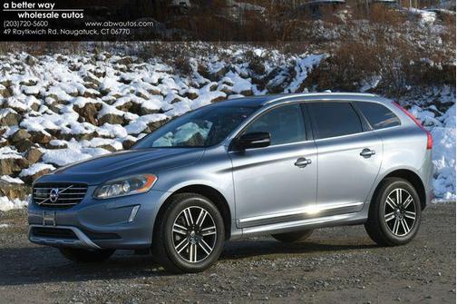 2017 Volvo XC60 T5 Dynamic