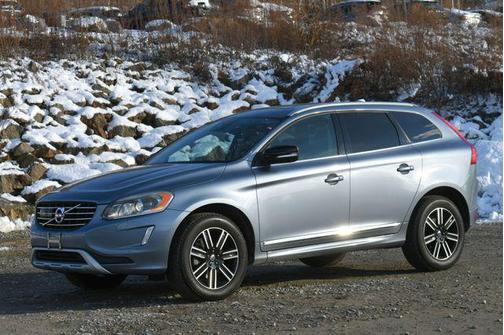 2017 Volvo XC60 T5 Dynamic