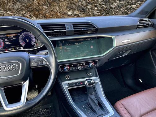 2021 Audi Q3 45 S line Premium Plus