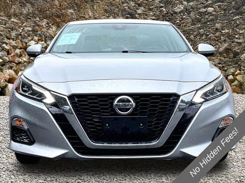 Brilliant Silver Metallic 2021 Nissan Altima 2.5 SV