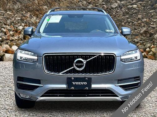 Gray Metallic 2016 Volvo XC90 T6 Momentum