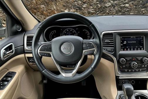 2019 Jeep Grand Cherokee Laredo