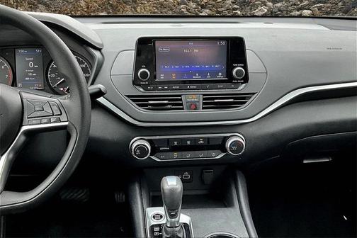 2022 Nissan Altima S FWD