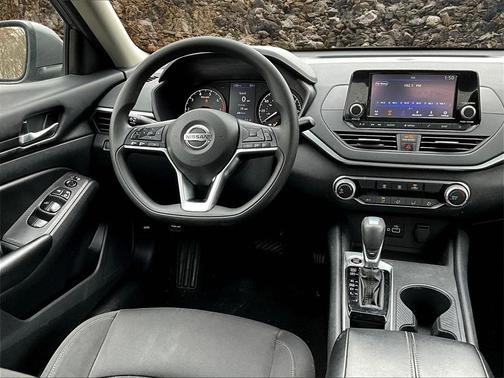 2022 Nissan Altima S FWD