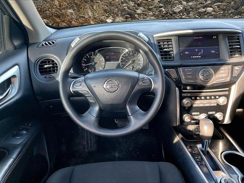 2020 Nissan Pathfinder S 4WD