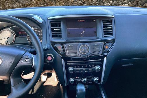 2020 Nissan Pathfinder S 4WD