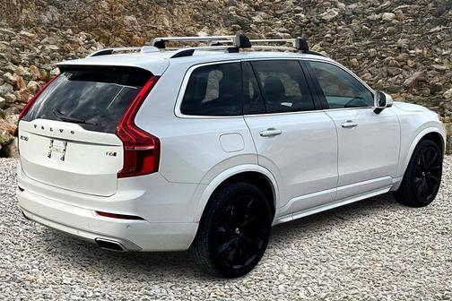 2018 Volvo XC90 T6 Momentum