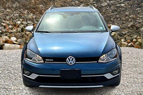 2017 Volkswagen Golf Alltrack TSI S