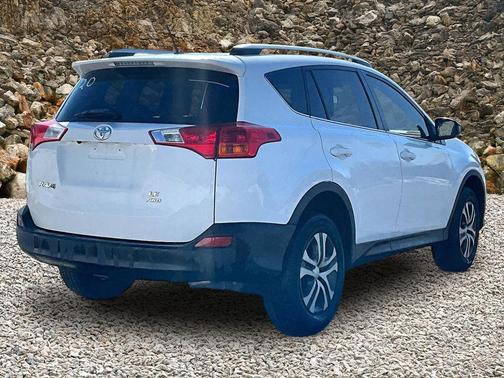 2014 Toyota RAV4 LE