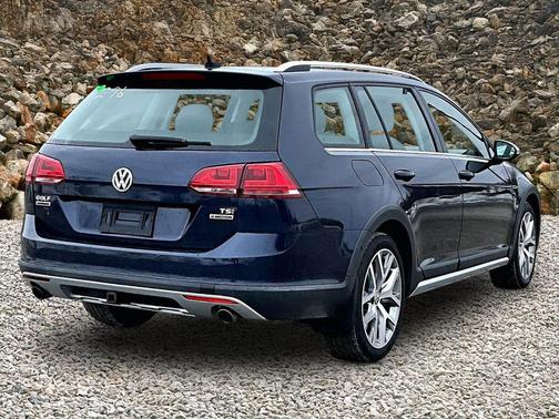 2017 Volkswagen Golf Alltrack TSI SEL