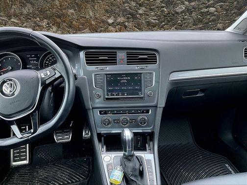 2017 Volkswagen Golf Alltrack TSI SEL