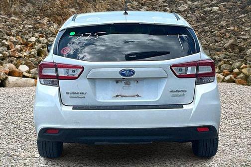 2017 Subaru Impreza 2.0i