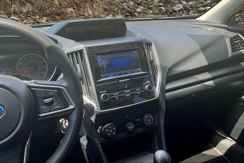 2017 Subaru Impreza 2.0i