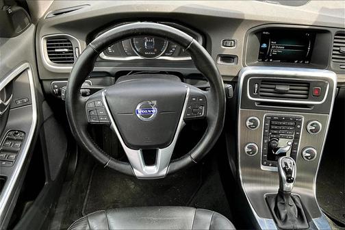 2015 Volvo S60 T5 Platinum