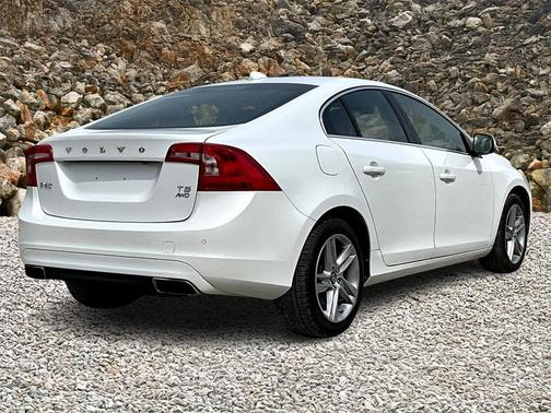2015 Volvo S60 T5 Platinum
