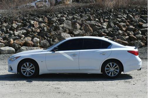 2014 INFINITI Q50 Premium