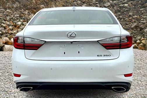 2016 Lexus ES 350 Base