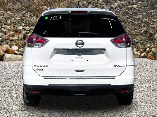 Glacier White 2016 Nissan Rogue SV