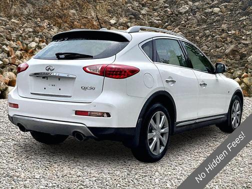 Majestic White 2017 INFINITI QX50 Base