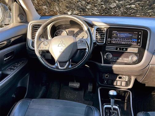 2019 Mitsubishi Outlander ES