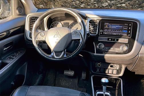 2019 Mitsubishi Outlander ES