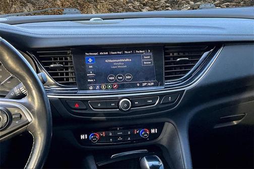 2019 Buick Regal Sportback AWD Essence