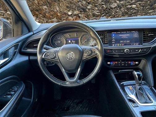 2019 Buick Regal Sportback AWD Essence