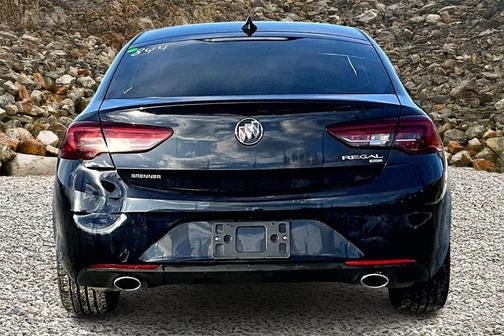 2019 Buick Regal Sportback AWD Essence